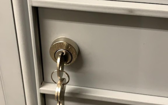 door locksmith
